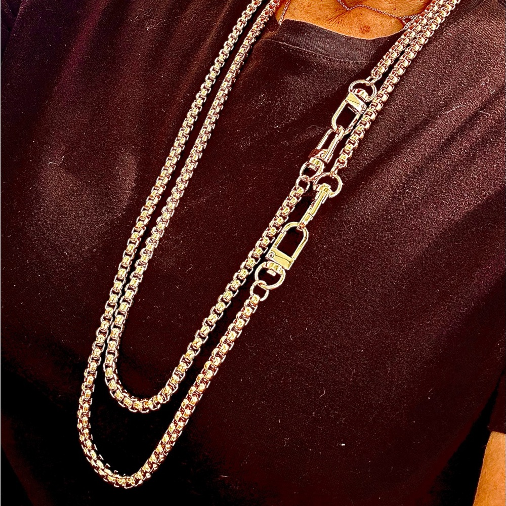 Unbranded heavy substantial, gold Rollo link necklaces interlocking, carabiners - Picture 3 of 17